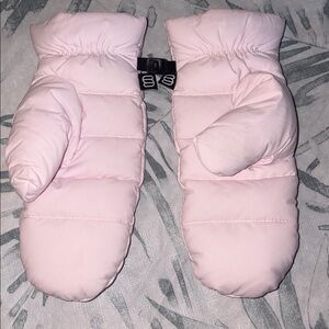 BNWOT! Super Puff Mittens